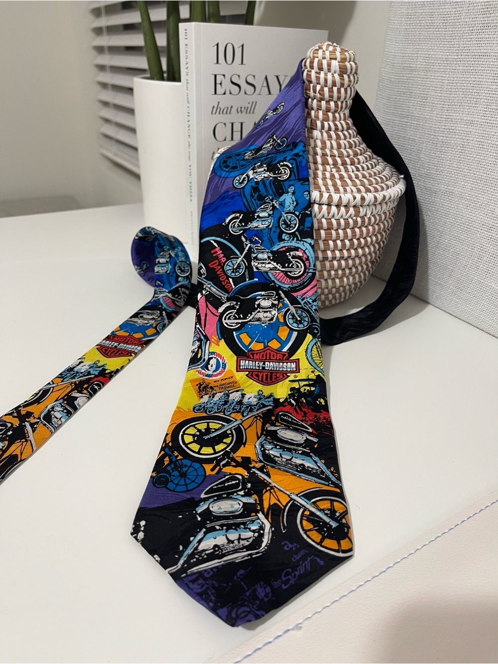 VTG 1993 HARLEY DAVIDSON 90th anniversary Ralph Marlin silk full color tie